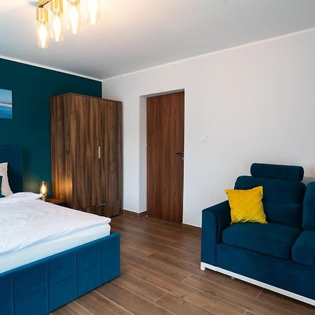 Apartament Zielony Przyladek Brwinow Екстериор снимка