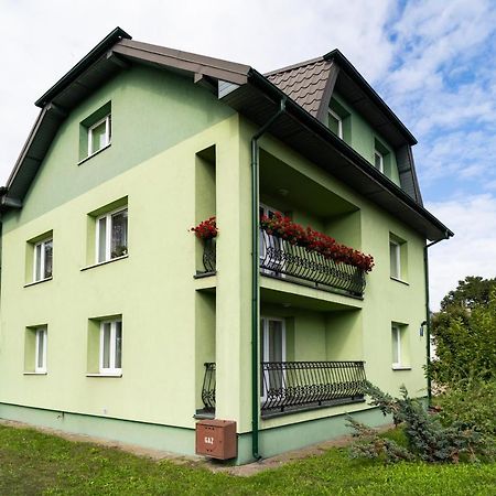 Apartament Zielony Przyladek Brwinow Екстериор снимка