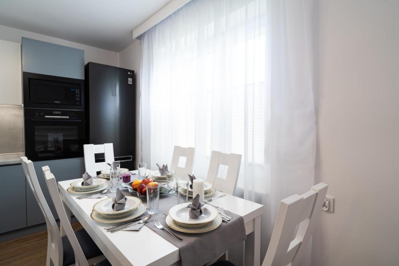 Apartament Zielony Przyladek Brwinow Екстериор снимка
